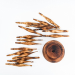 Набор деревянных крючков для вязания из древесины кедра 17 шт. (3-14 мм) с клубочницей. KN25