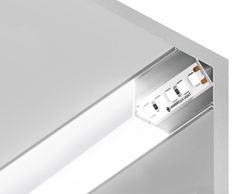 Ambrella Алюминиевый профиль угловой квадратный 15.7*15.7 для светодиодной ленты до 9,78мм Alum Profile GP2150AL