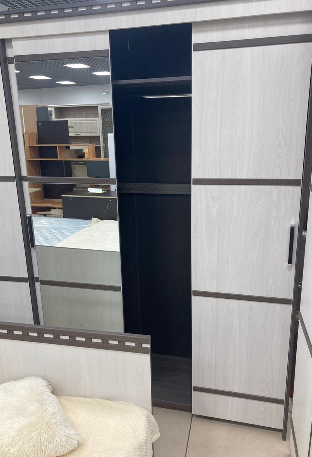 Шкаф-купе Ольга-13 ЛДСП ясень анкор темн/ясень анкор св