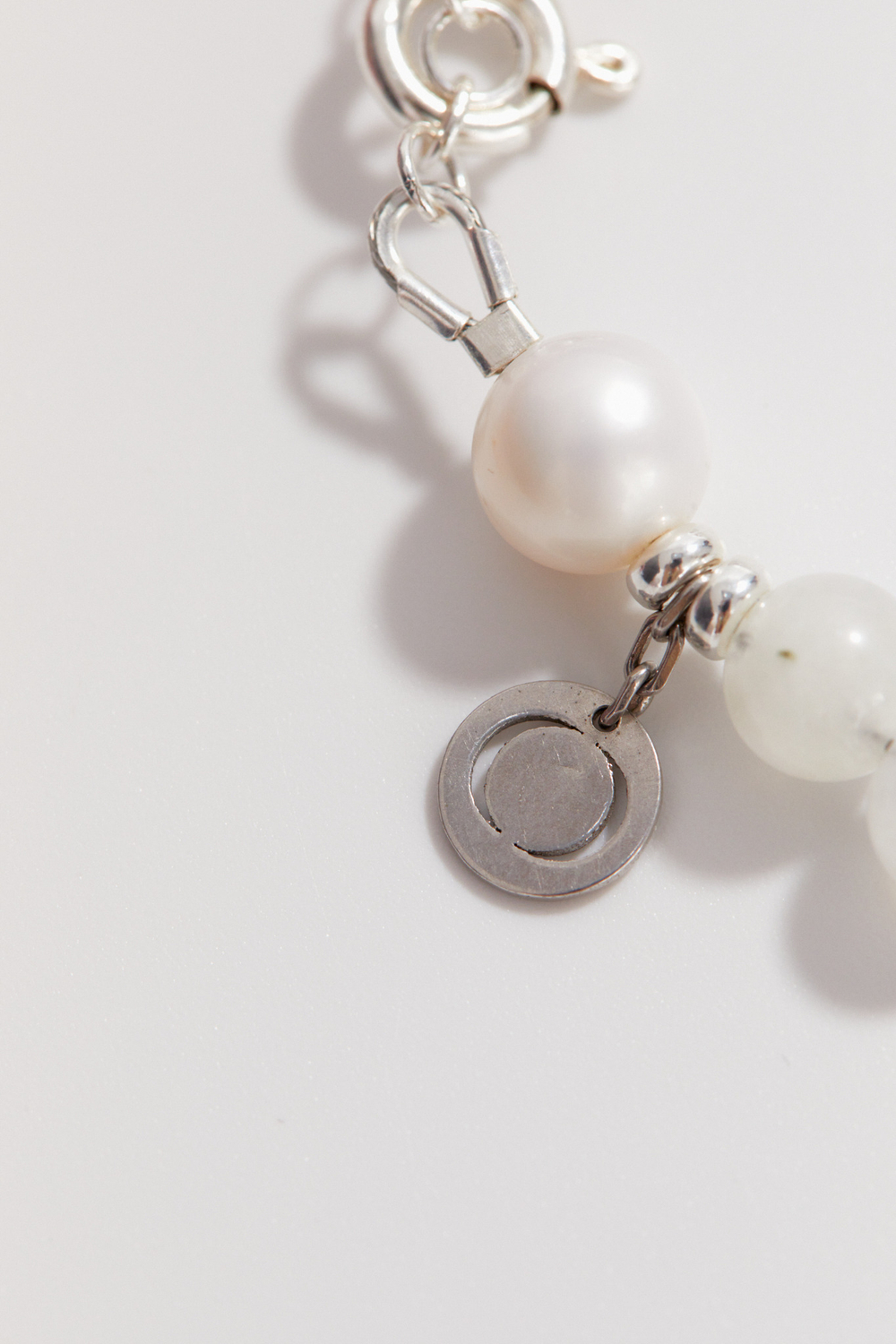 Браслет I AM THE ALTAR из лунного камня