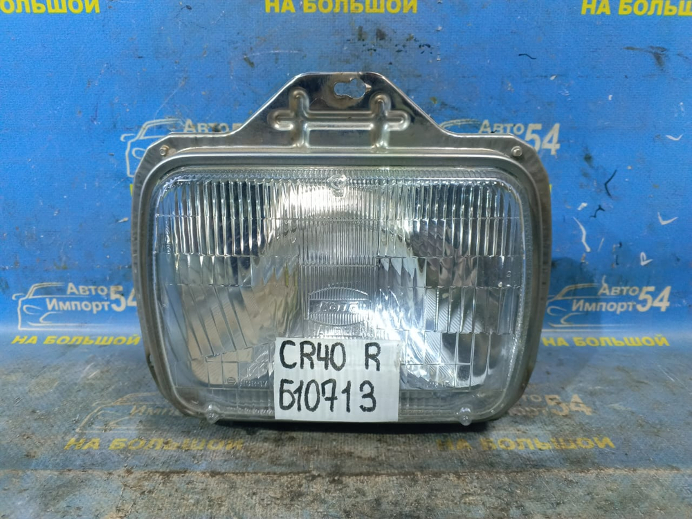 Фара передняя правая TOYOTA LITEACE NOAH 1996-2007