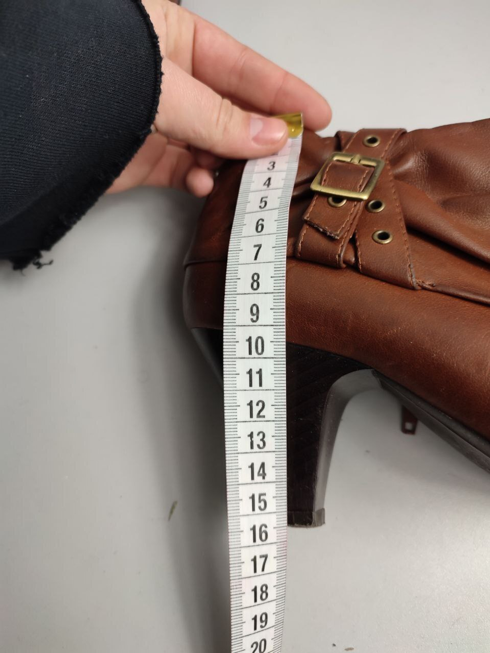 Ботинки на каблуке демисезонные 36 размер