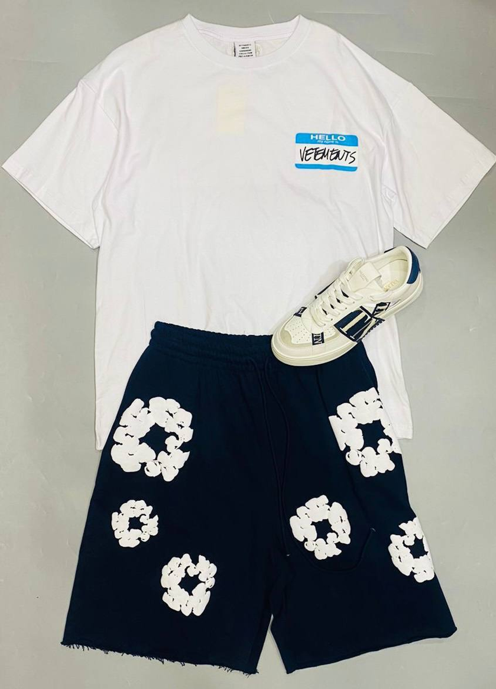 Футболка Vetements