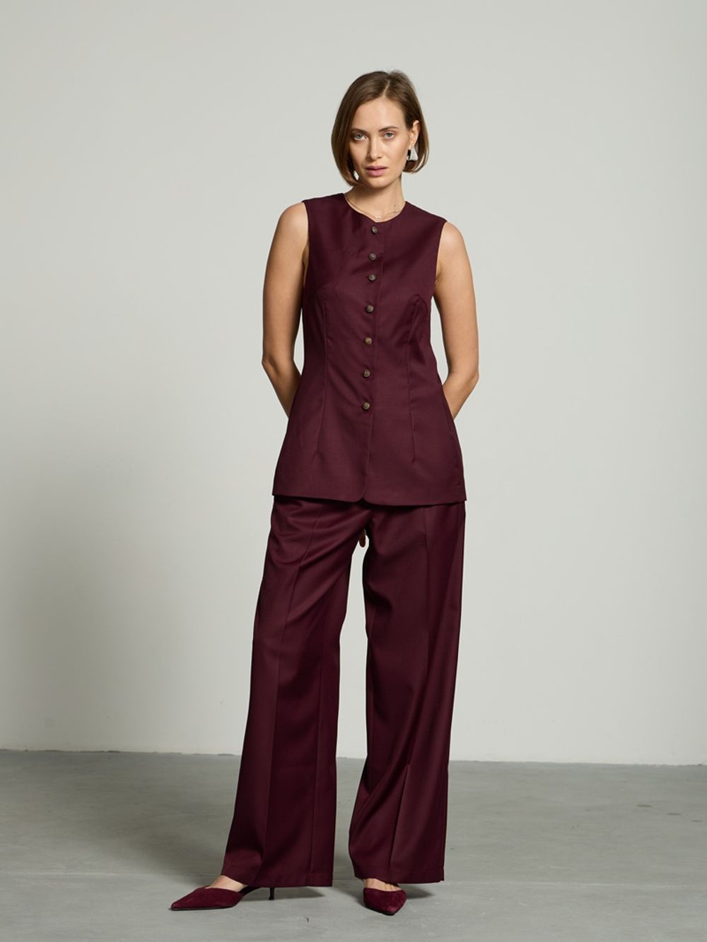 Жилет Каролина бордо шерсть