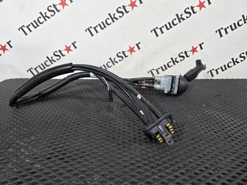 Кран ручного тормоза 2023г