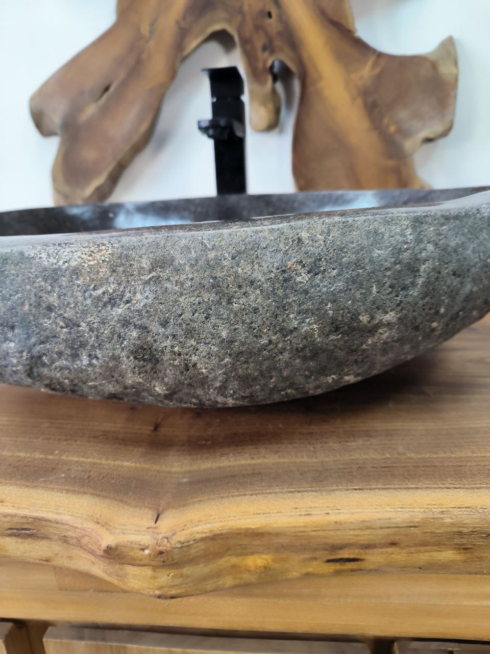 Раковина из речного камня RS-65877 58х42х15 из натурального камня
