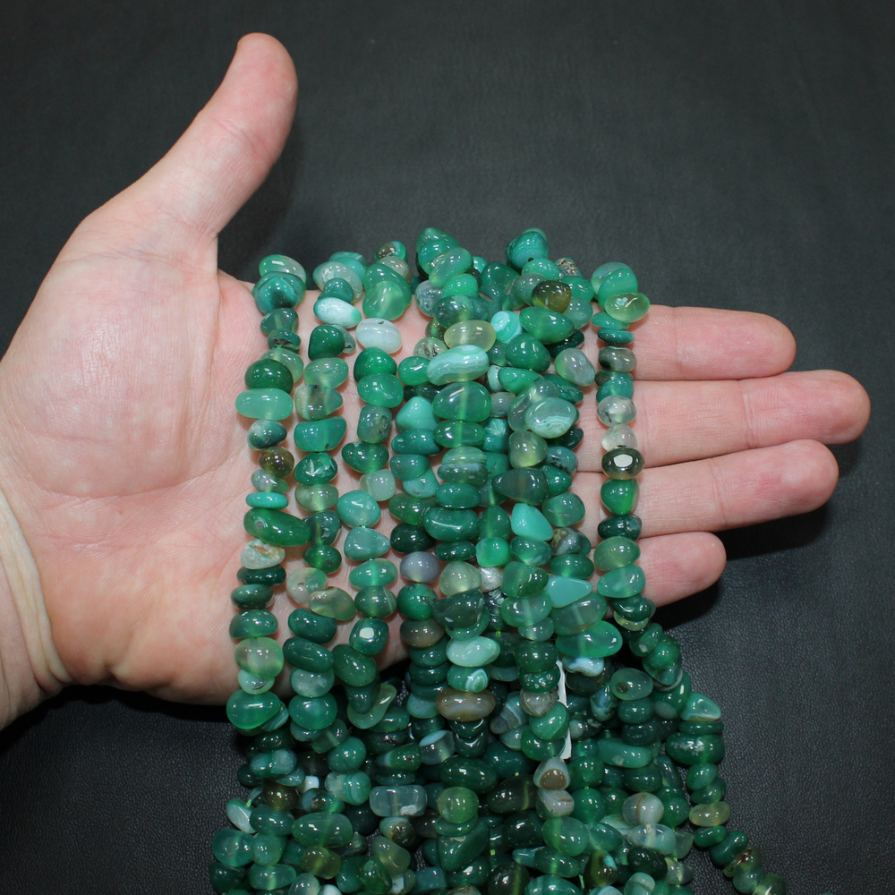 Агат зеленый галтовка