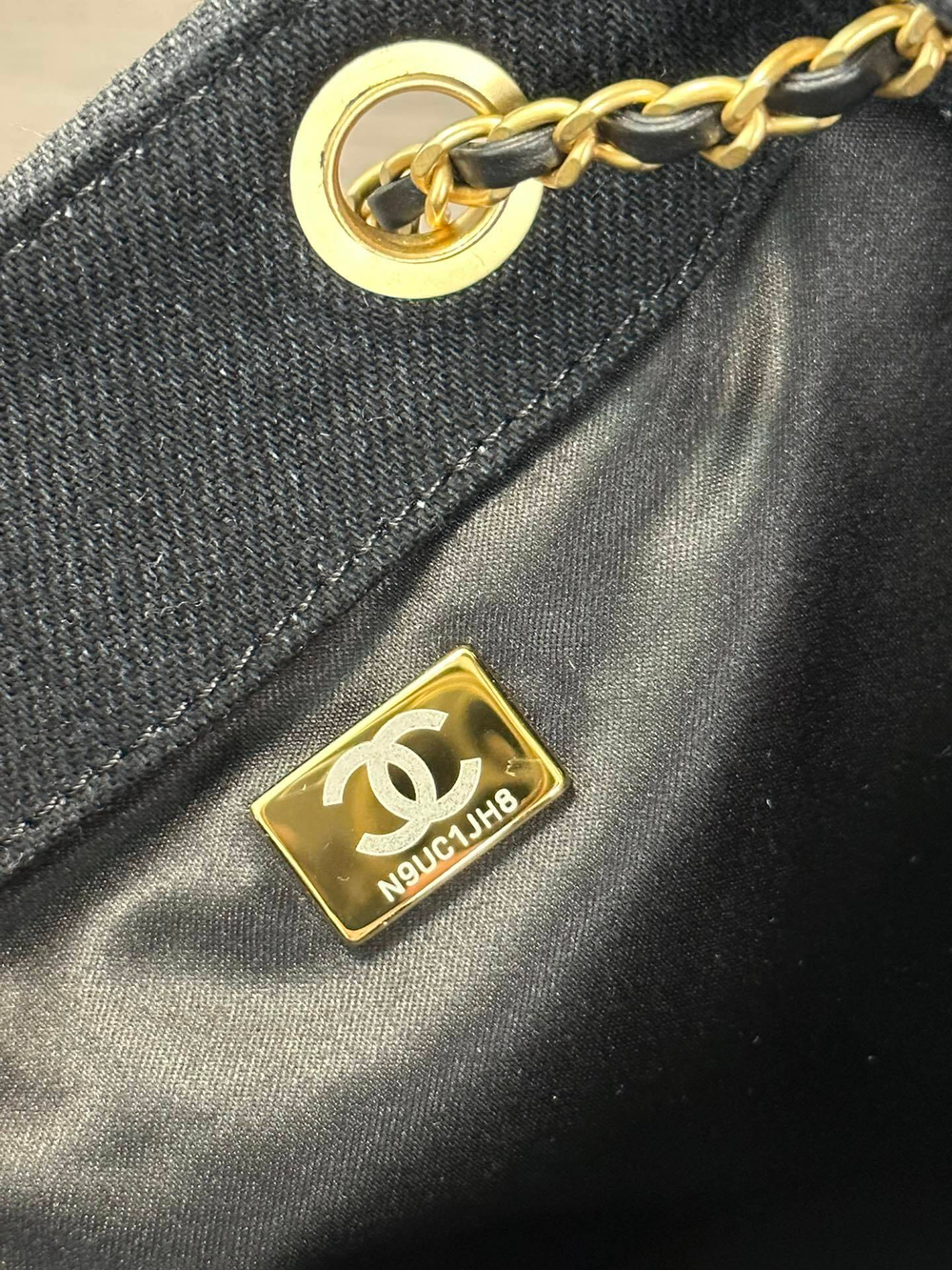 Chanel 25 Small Handbag 30 cm