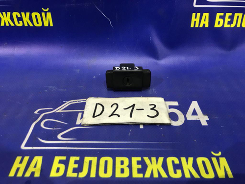 Бардачок пассажирский NISSAN TERRANO 1991