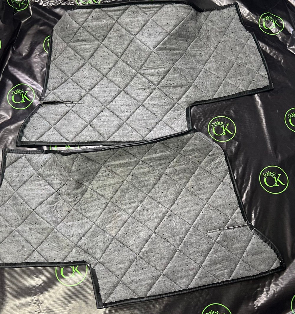 Коврики (утеплитель) под сиденья УАЗ 452 Буханка (чёрная нить ромб)