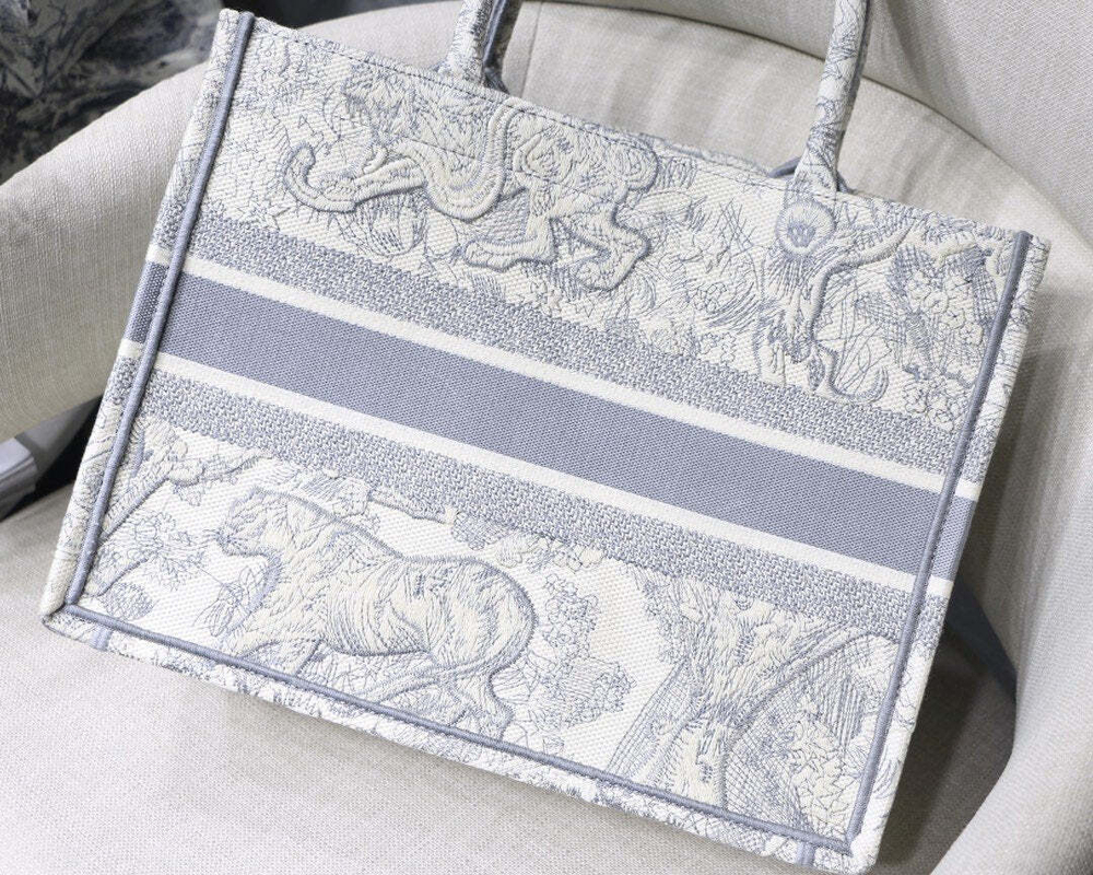 Christian Dior Book Tote 36 cm