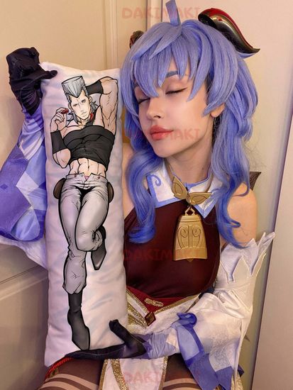 Мини дакимакура Жан-Пьер Польнарефф из Невероятное приключение ДжоДжо арт. M0394, 60х20 см