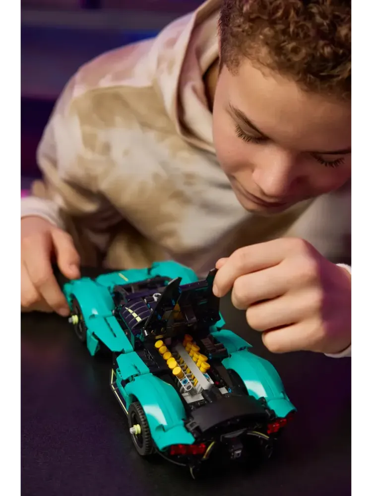 Конструктор Technic 42208 Aston Martin Valkyrie