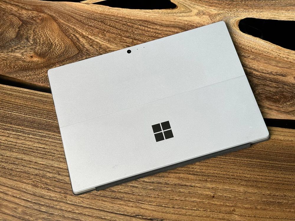 12.5" Ноутбук Microsoft Surface Pro 4 (2736x1824, Intel Core i7-6650U, RAM 16ГБ,SSD 256ГБ,  Intel Iris Graphics 540, Win 10Pro)