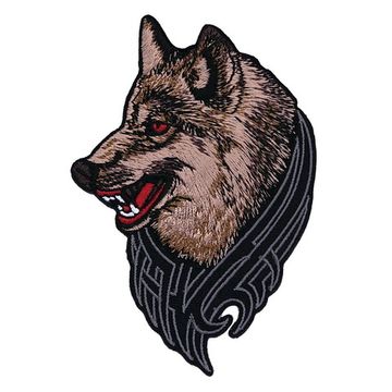 Нашивка Волк в узоре (75х110)