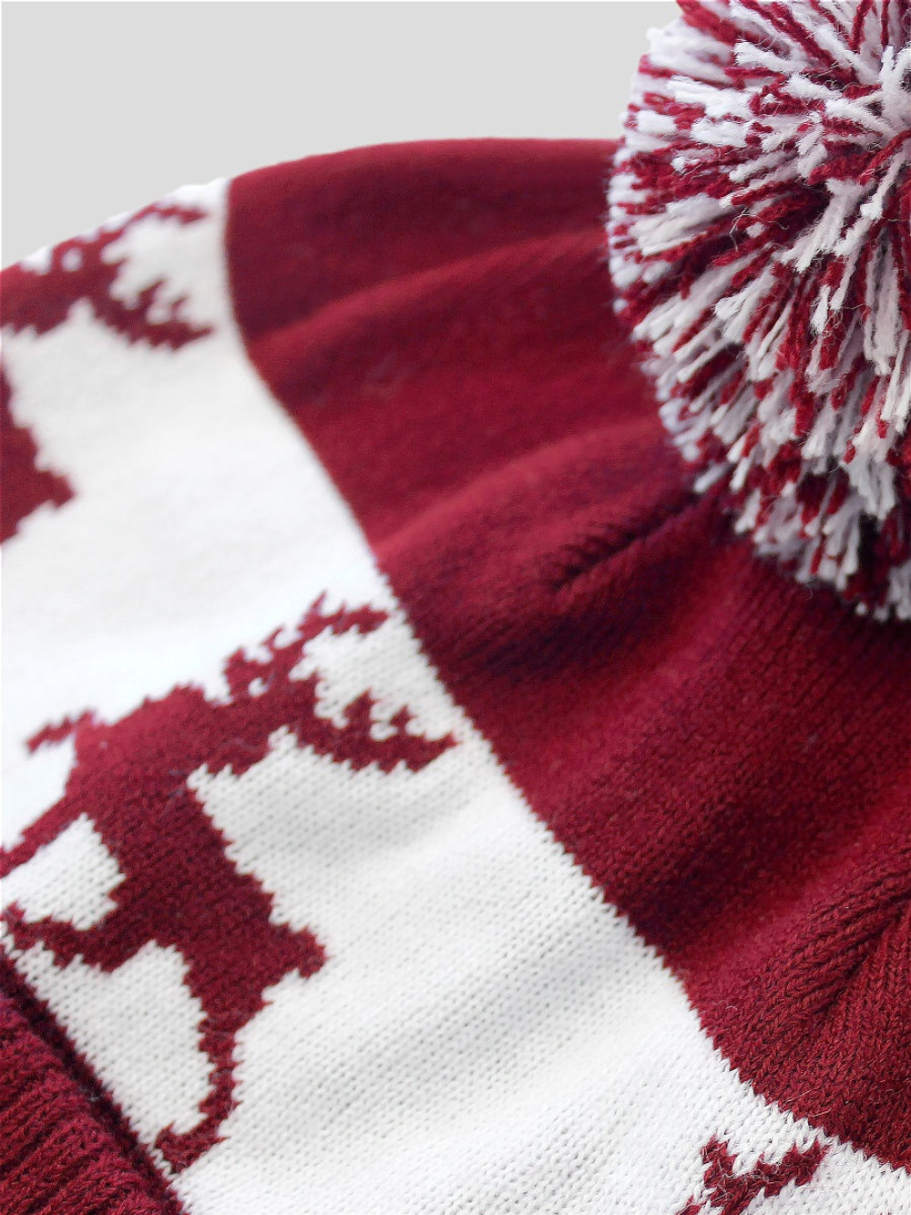 Шапка Город Горький бордовая