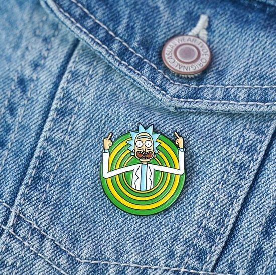 Значок металлический "Рик" XZ1167