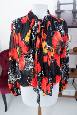 Блузка яркая 46 размер