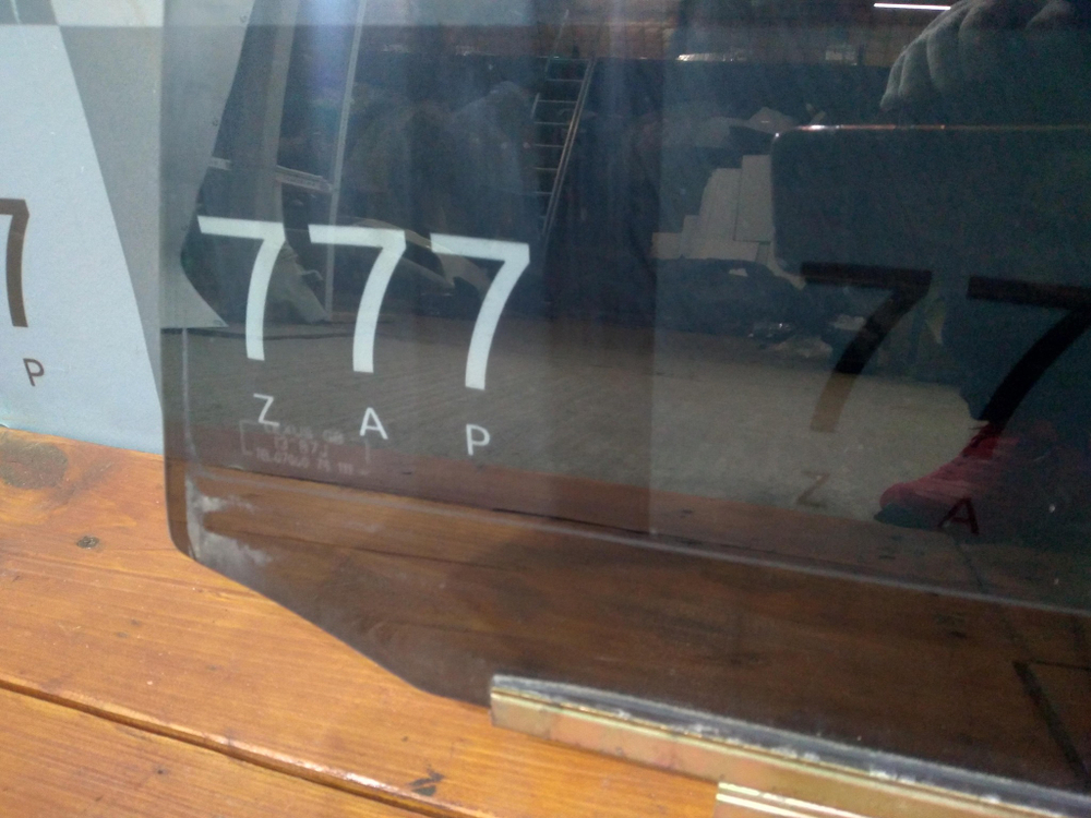 Стекло двери задней левой Lexus RX 2 03-09 Б/У Оригинал 6810448110