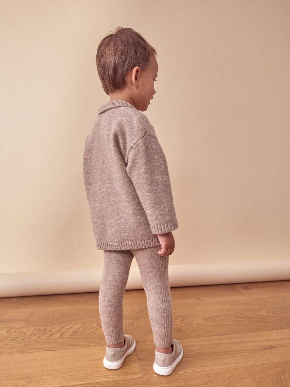 Брюки трикотажные и поло с длинным рукавом трикотажное в комплекте для мальчика Next K82-473, Бежевый