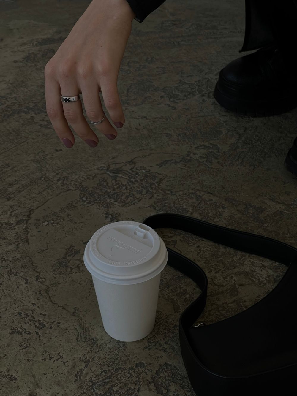 Кольцо Crystal Round с черной шпинелью