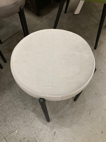 Табурет Лондон каркас черный основание велюр серый