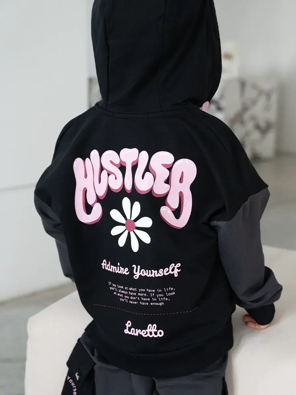 Спортивный костюм для девочки в школу