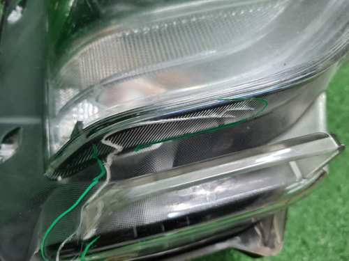 Битая Фара правая Hyundai Santa Fe 4 (2018-2021) LED