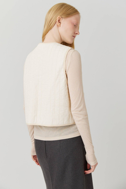 Жилет на двух завязках из молочного хлопка