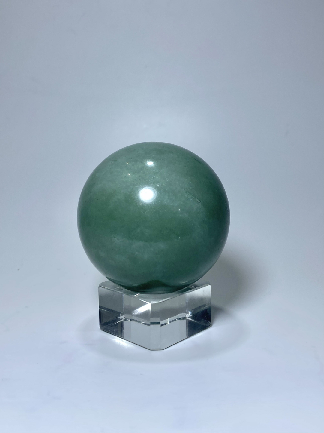 Шар из зеленого авантюрина