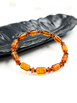 Браслет на руку. Янтарь натуральный формованный