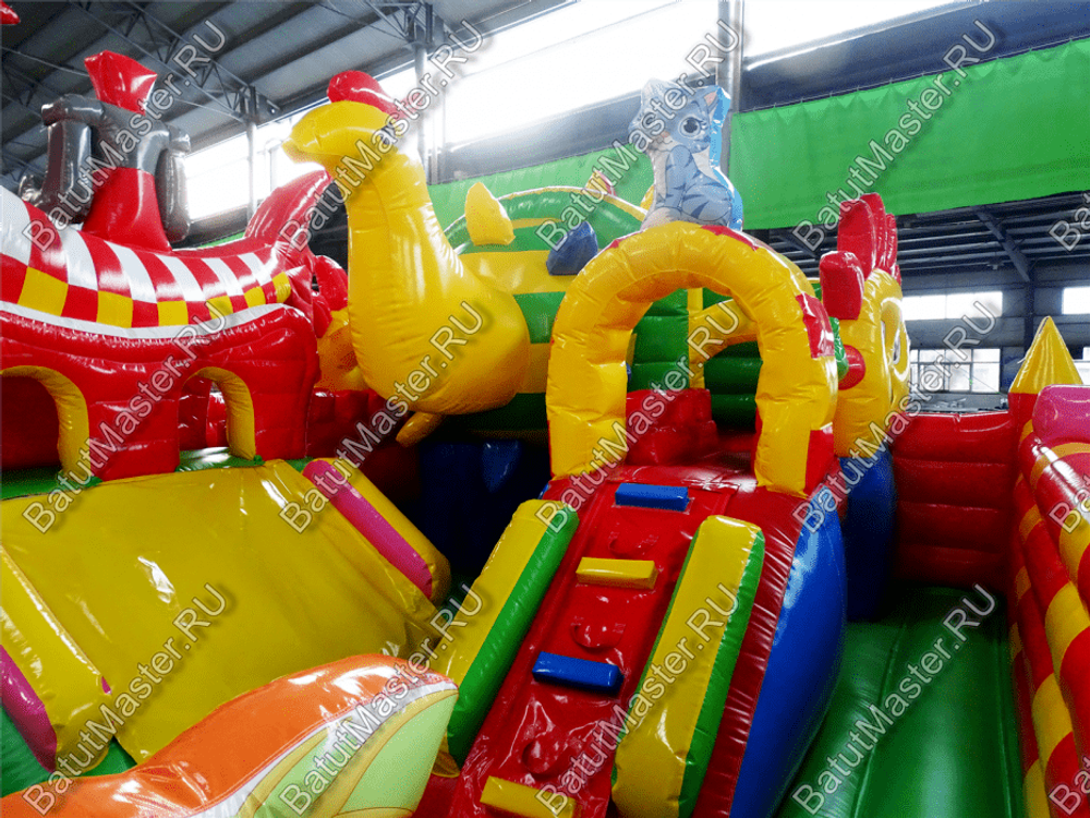 Недорогой батут "Красный дракон" 10*7*3.5 м