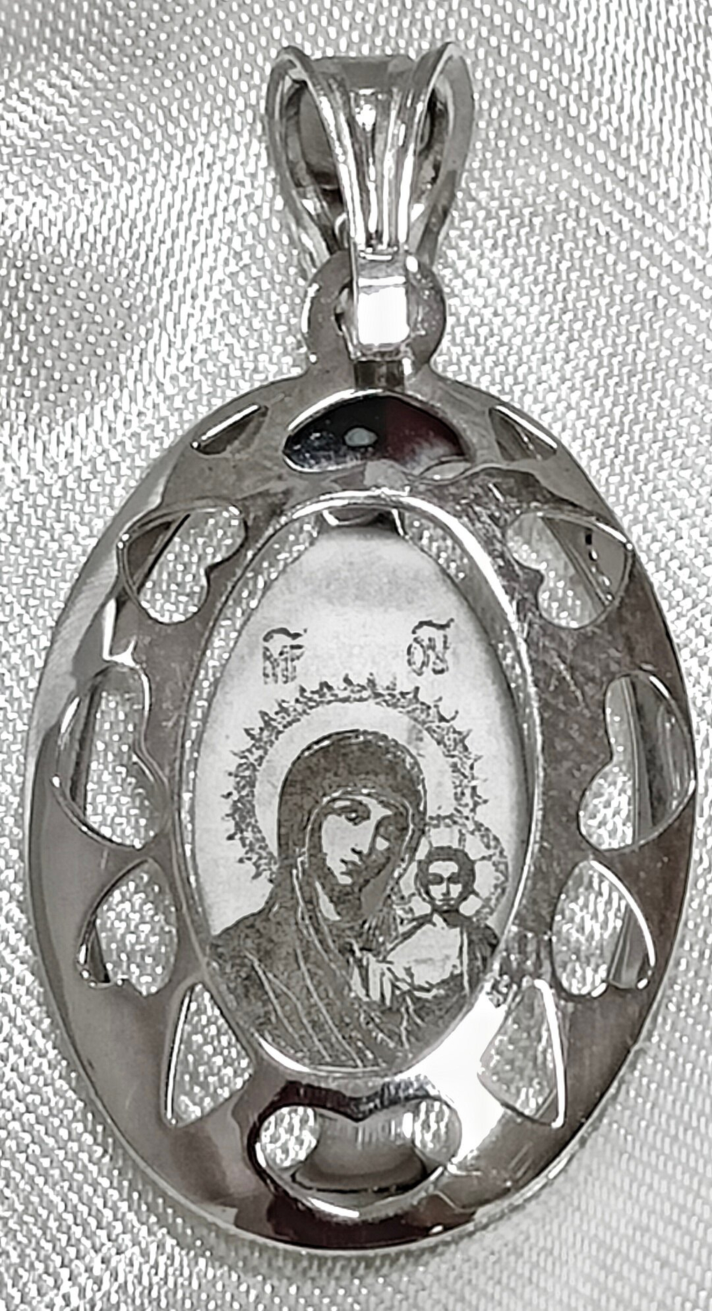 "Эстерелла" - ювелирная подвеска от бренда