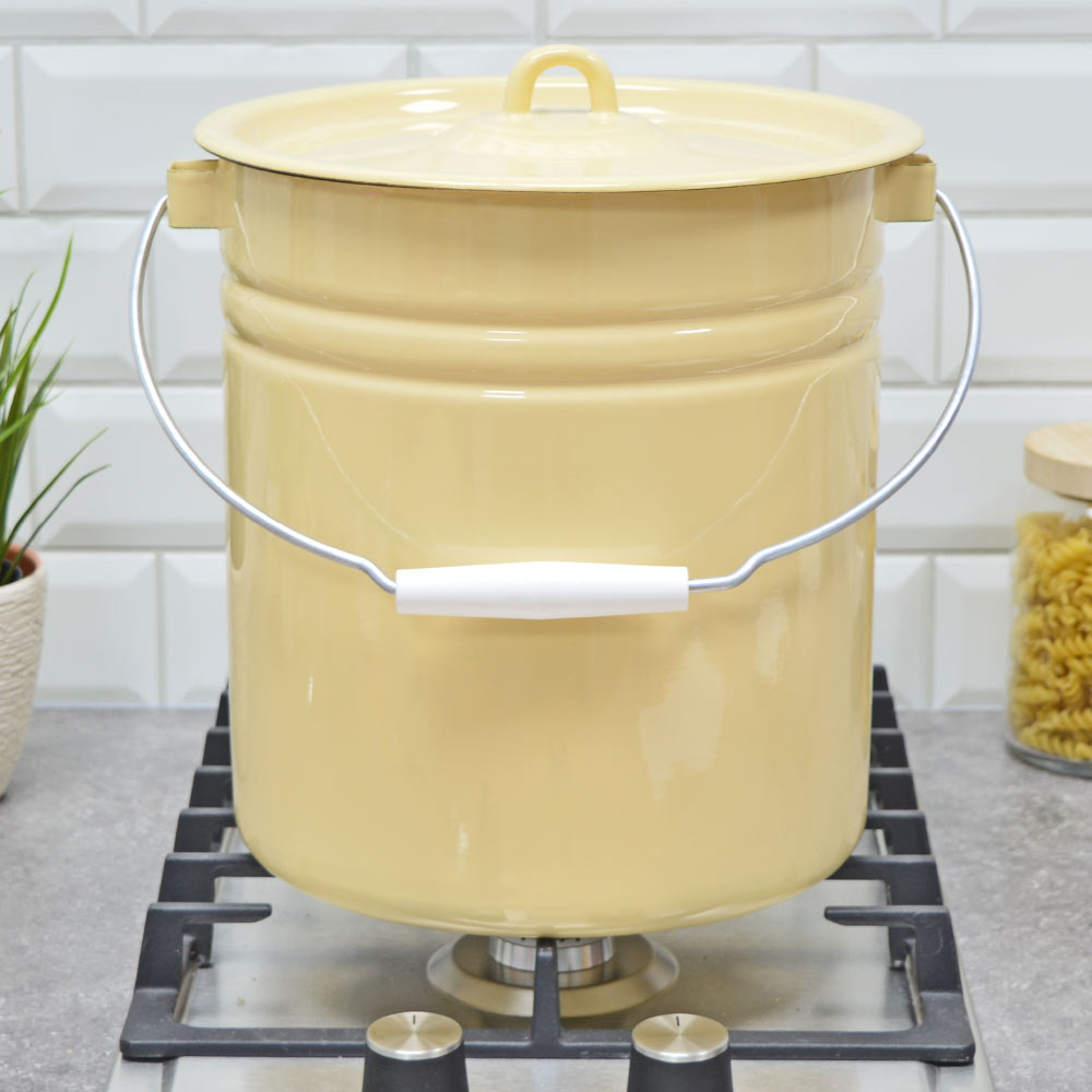 Ведро 12л цилиндрическое с крышкой без рисунка