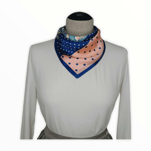 Платок 55x55 см AV-HS22902