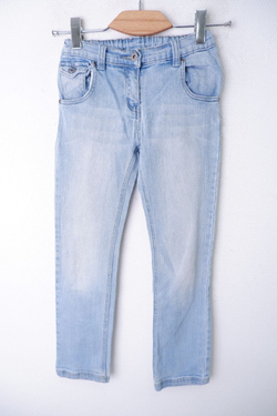 Джинсы Toutcomptefait светлые на 10 лет