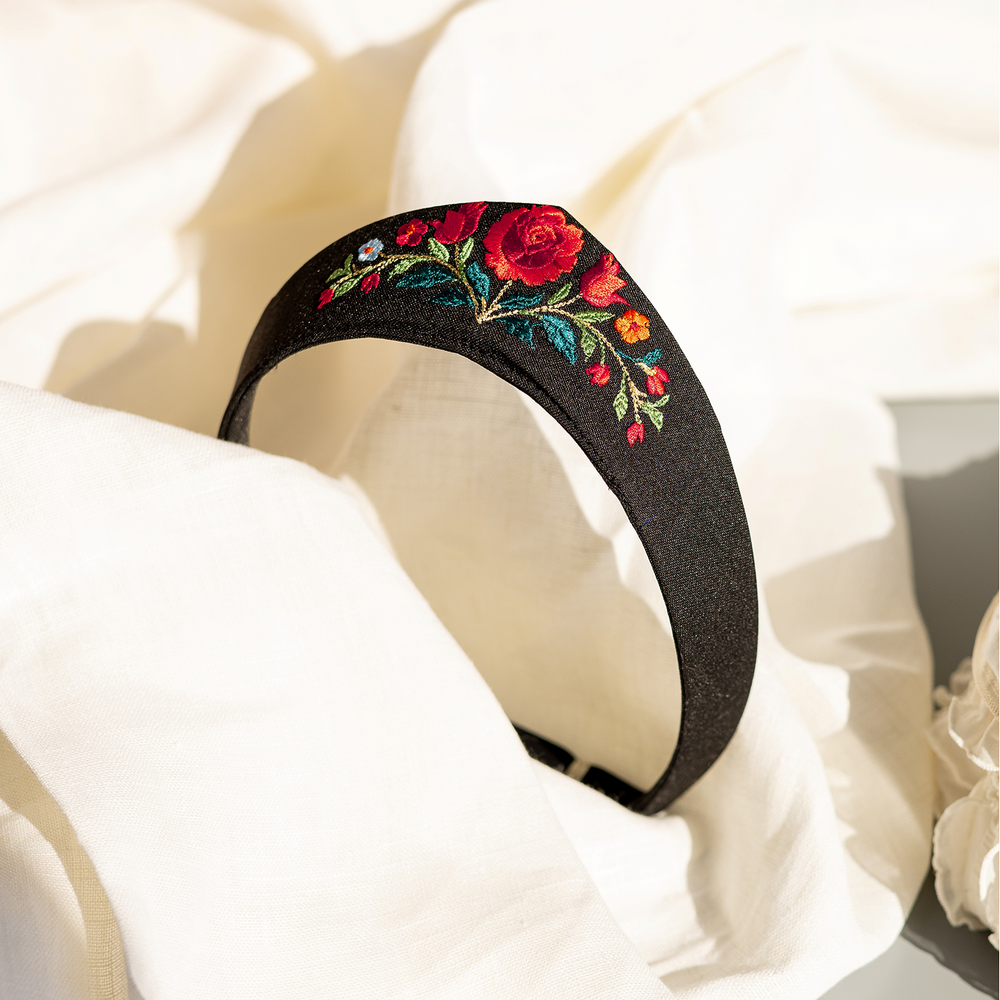Ободок-кокошник с вышивкой «Розы»