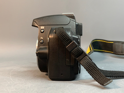 Nikon D40 kit 18-55mm 3.5-5.6G II ED 28.000 кадров