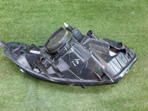 Битая Фара левая Ford Ecosport (2012-2018) галоген