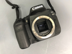 Canon 90D Kit 18-55mm IS STM