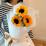 Букет из 3 подсолнухов