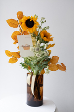 яркий букет с подсолнухами купить в подарок на день мамы