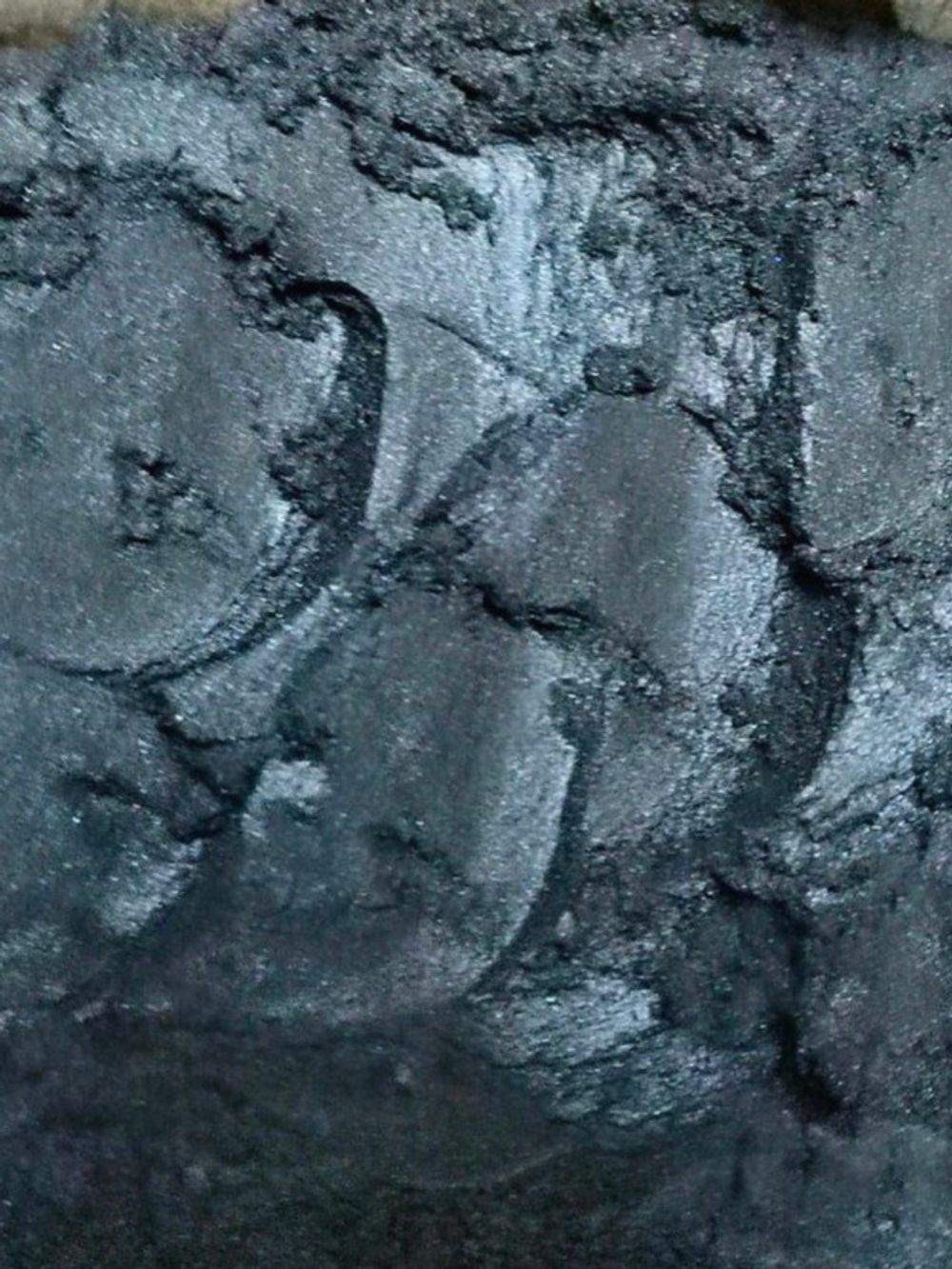 Премиум чёрный 8903 - пигмент универсальный перламутровый