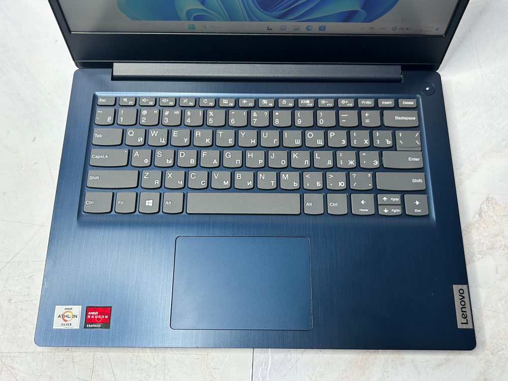 Ноутбук Lenovo IdeaPad 3-14IIL05. Производитель CPU: Intel, Линейка CPU: Core i3, CPU: i3-1005G1, RAM: 4Gb, HDD: -, SSD: 128Gb, GPU: Intel UHD, Диагональ: 14.0", Разрешение: 1920*1080, Тип экрана: TN, OS: Win 11, Цвет: синий, BackLight: -, Состояние: B1