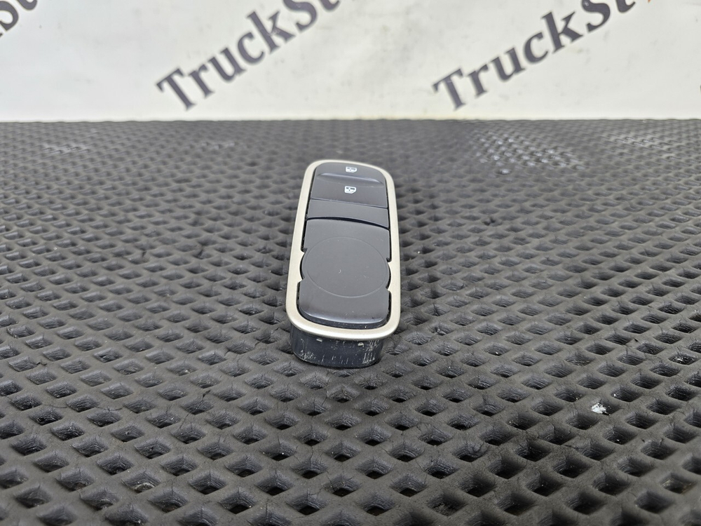 Блок управления стеклоподъемником 2023г