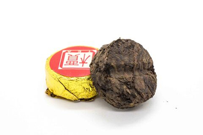 59175 Чай прессованный черный "Пуэр Шу Золотая монетка" (сяо то)