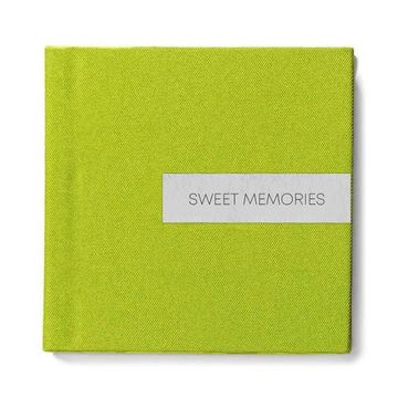 25x25 фотокнига с льняной обложкой "Lime" с металлической вставкой