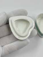 Миниатюрная шкатулка в виде сердца