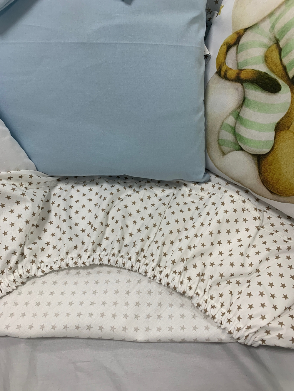 Комплект в кроватку 18 предметов "Мишка с тигром голубой", сатин