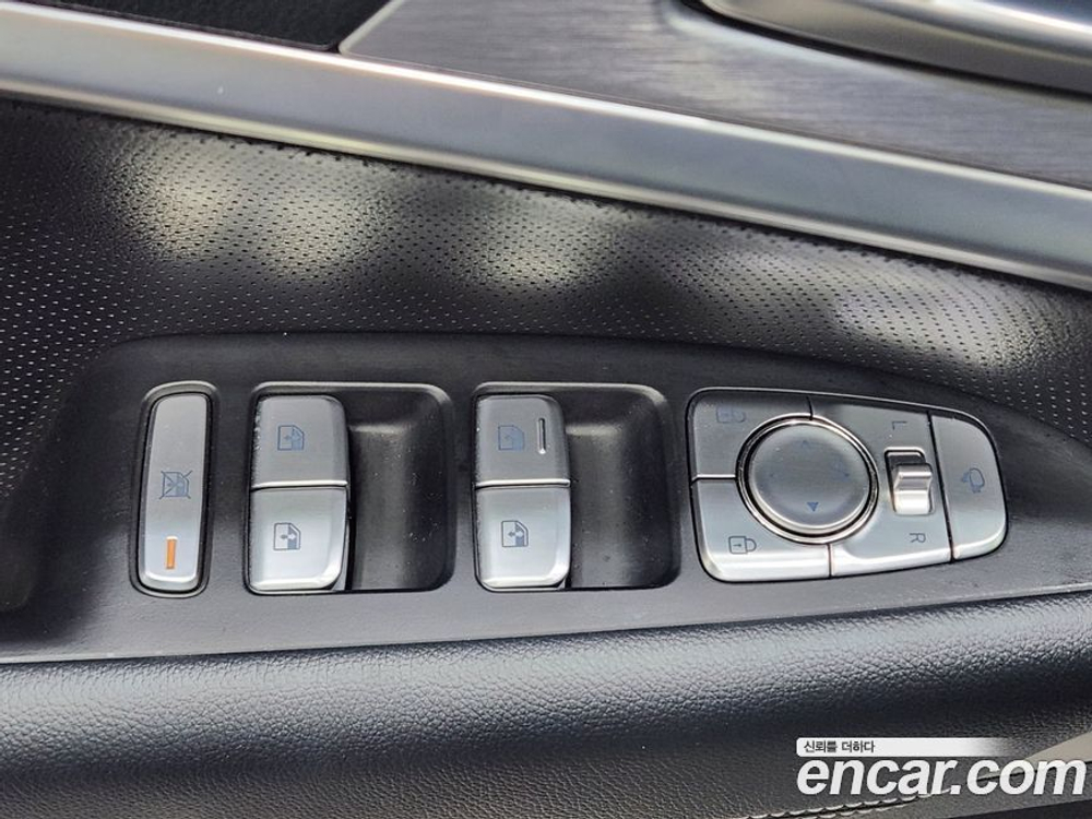 Genesis G70 2.0T (05.2020)